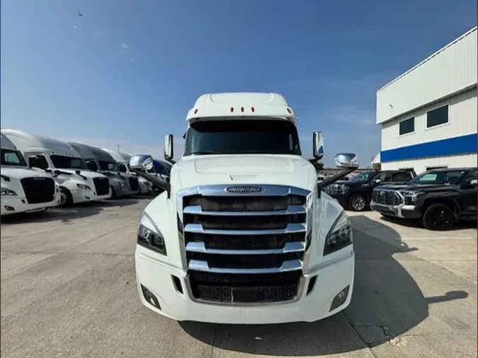 2020 Freightliner PT126SLP