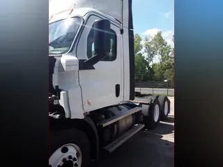 2019 FREIGHTLINER NEW CASCADIA 116
