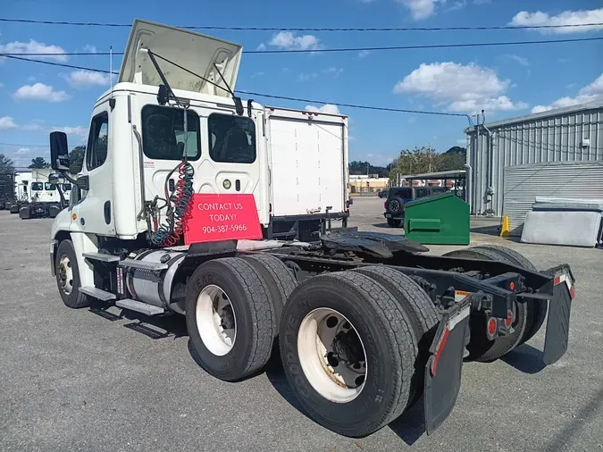 2018 FREIGHTLINER/MERCEDES CASCADIA 125