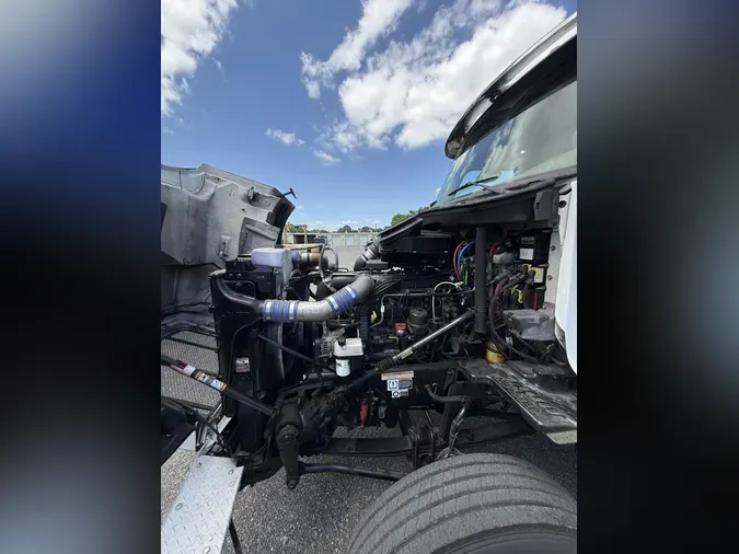 2020 Peterbilt 567
