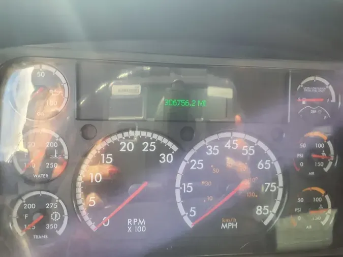 2022 FREIGHTLINER/MERCEDES M2 106