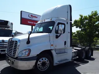 2016 FREIGHTLINER/MERCEDES CASCADIA 125