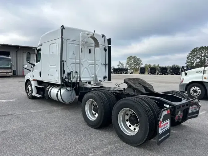 2020 FREIGHTLINER CA126