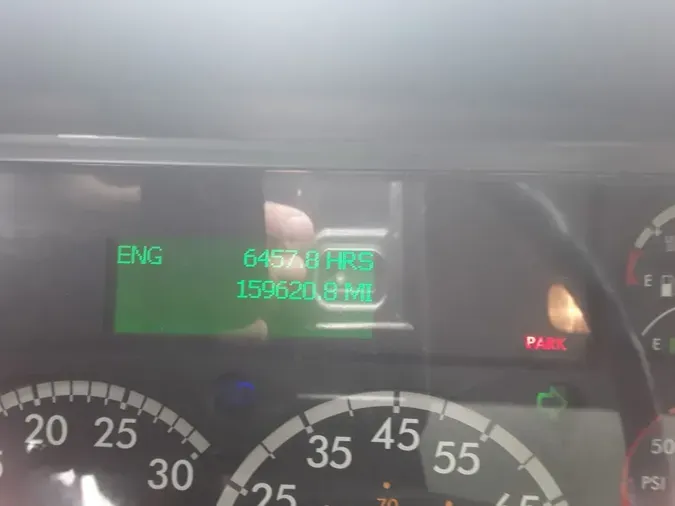 2016 FREIGHTLINER M2 106