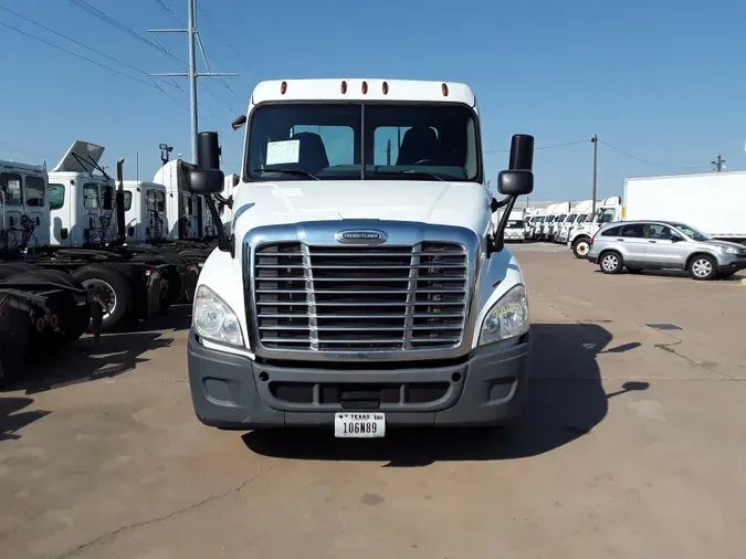 2018 FREIGHTLINER/MERCEDES CASCADIA 125