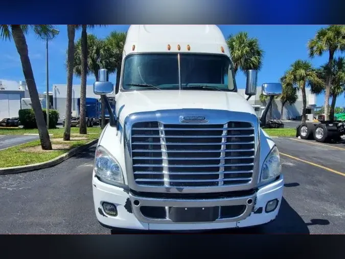 2016 Freightliner Cascadia