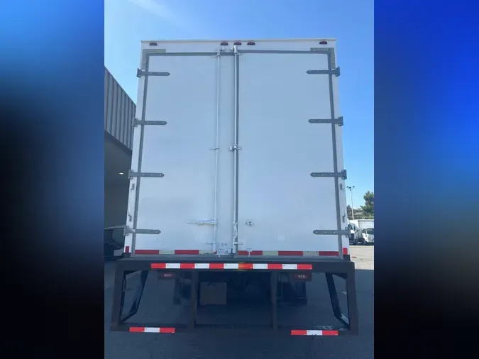 2019 FREIGHTLINER/MERCEDES M2 106