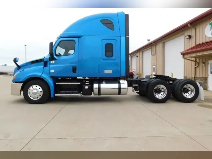 2020 Freightliner Cascadia