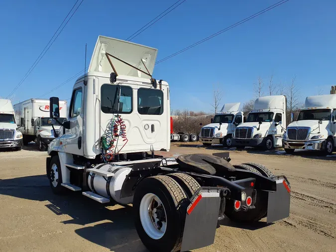 2018 FREIGHTLINER/MERCEDES CASCADIA 125