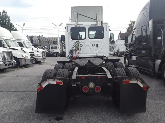 2018 FREIGHTLINER/MERCEDES CASCADIA 125