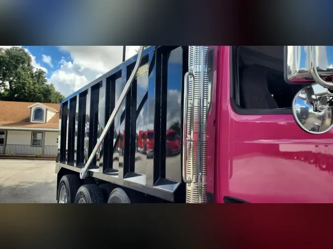 2025 Peterbilt 5897a4c472b0d98244fa5edb91d366d5ff0