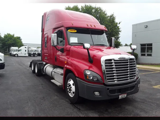 2019 FREIGHTLINER/MERCEDES CASCADIA 125