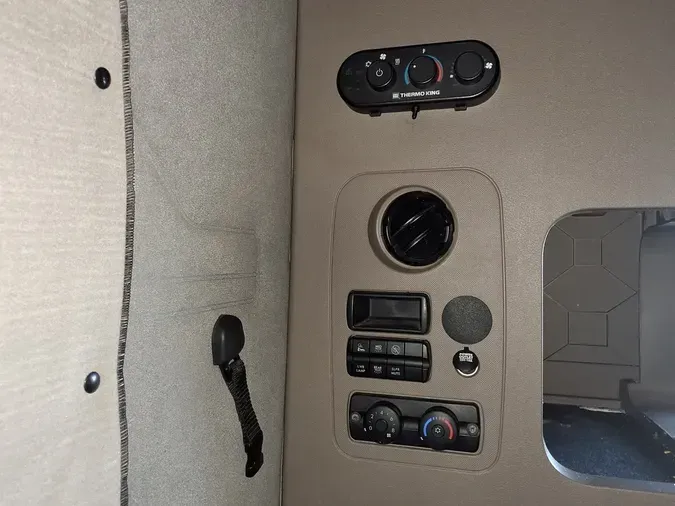 2020 FREIGHTLINER/MERCEDES CASCADIA 125