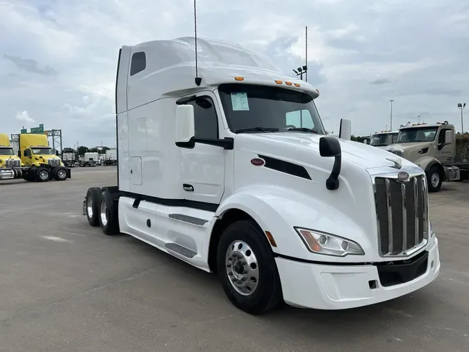 2022 Peterbilt 579
