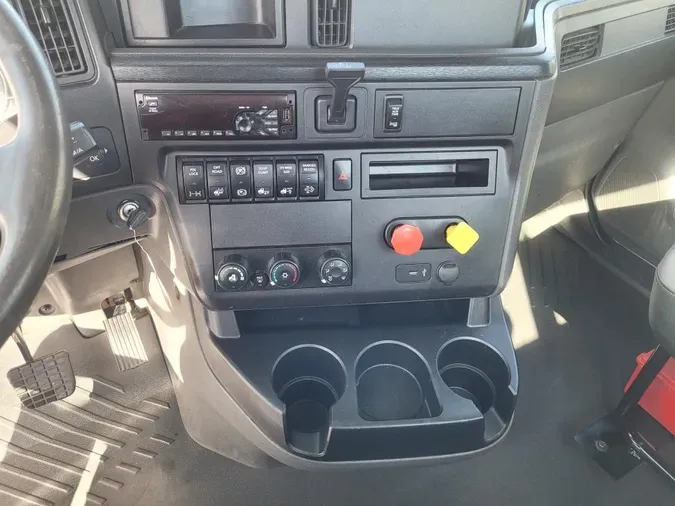 2020 International LT625