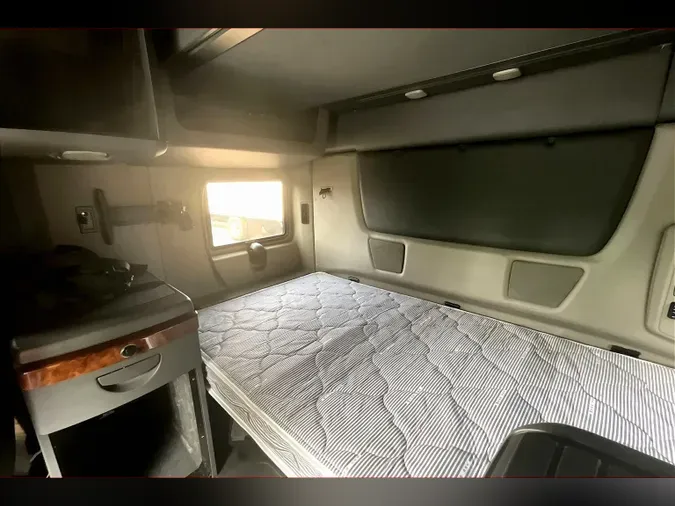 2021 INT LT625 6x4