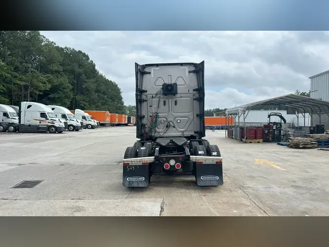 2022 Freightliner Cascadia