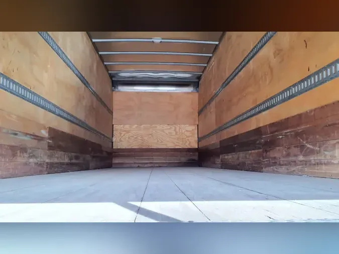 2019 FREIGHTLINER/MERCEDES M2 106