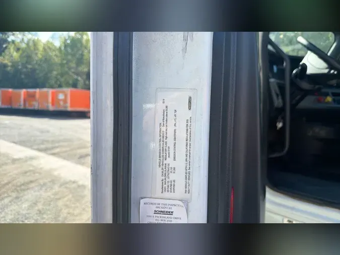 2020 Freightliner Cascadia 126
