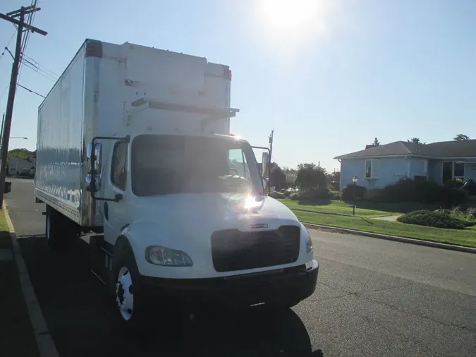 2017 FREIGHTLINER M2