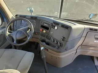 2014 FREIGHTLINER CASCADIA