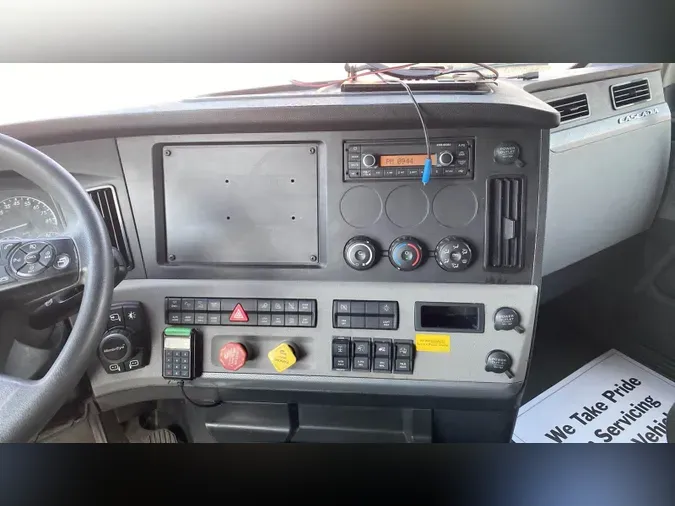2022 Freightliner Cascadia 126
