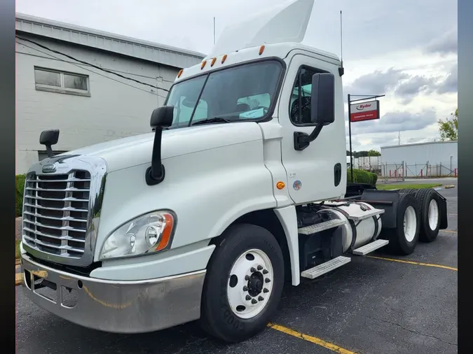 2017 FREIGHTLINER/MERCEDES CASCADIA 1257a619c6c912893ec1a672cbedd8eba1d