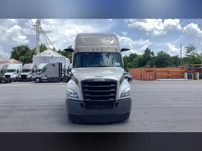 2022 Freightliner Cascadia 126
