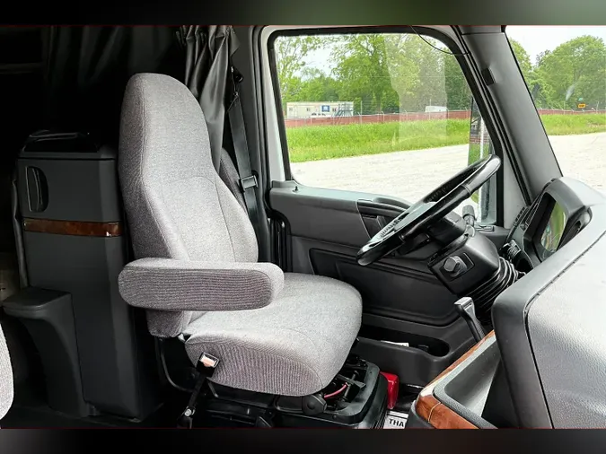 2020 INT LT625 6x4