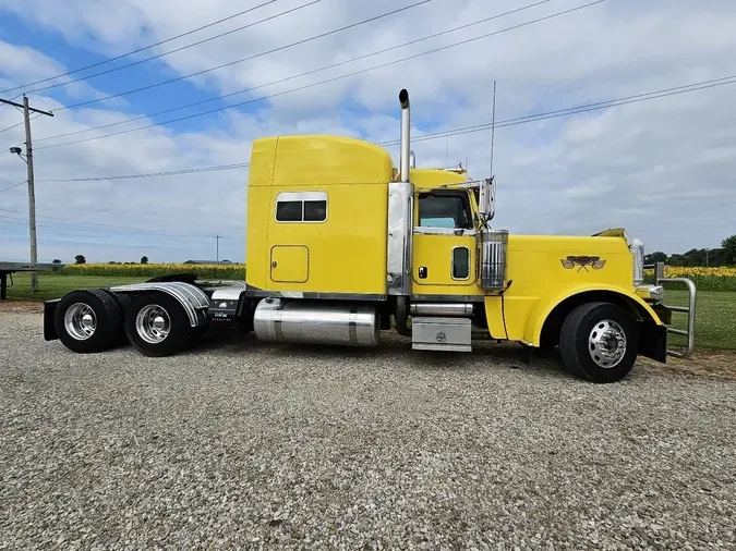 2014 PETERBILT 389