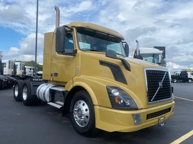 2018 VOLVO TRUCK VNL64T300