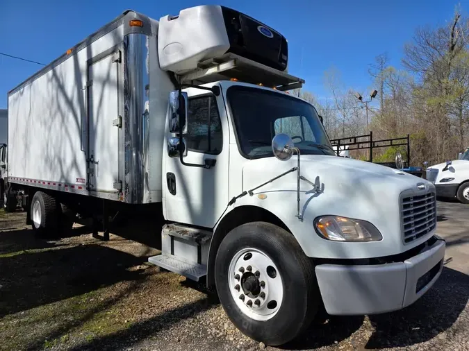 2017 FREIGHTLINER/MERCEDES M2 106