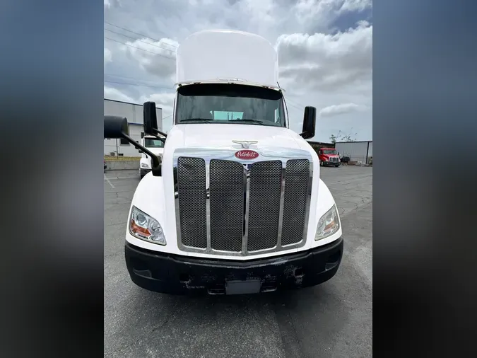2021 Peterbilt 579