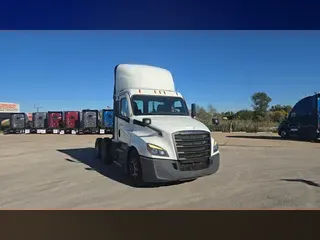 2022 Freightliner Cascadia 126