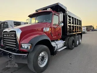 2008 MACK GRANITE GU713