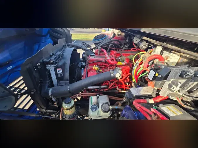 2020 FREIGHTLINER/MERCEDES M2 106