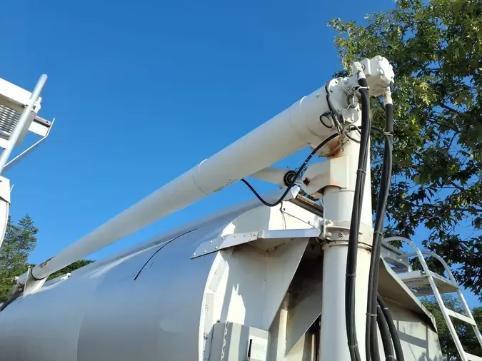2016 LEDWELL BODY CO 40' TANKER