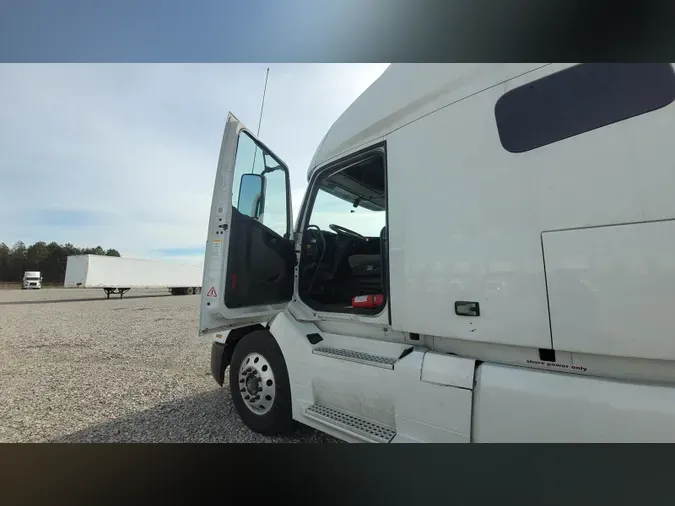 2020 Volvo VNL 760