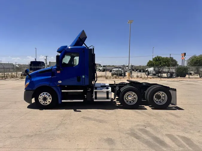 2020 Freightliner Cascadia7a780508325aac3b73a9c2b2d40e796e