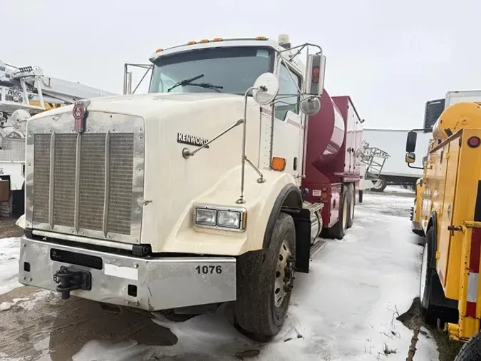 2012 KENWORTH T800