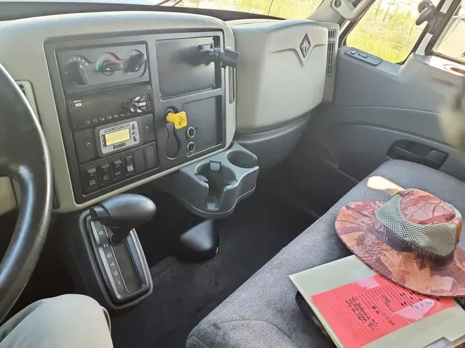 2019 NAVISTAR INTERNATIONAL 4300