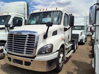 2018 FREIGHTLINER/MERCEDES CASCADIA 113