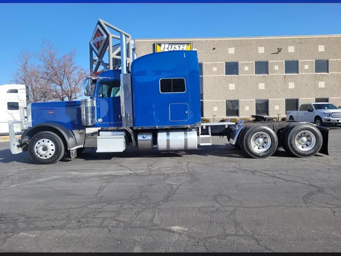 2019 Peterbilt 389