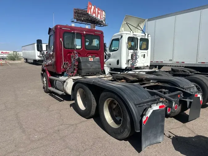 2017 FREIGHTLINER/MERCEDES CASCADIA 113