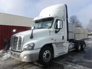 2018 FREIGHTLINER/MERCEDES CASCADIA 125