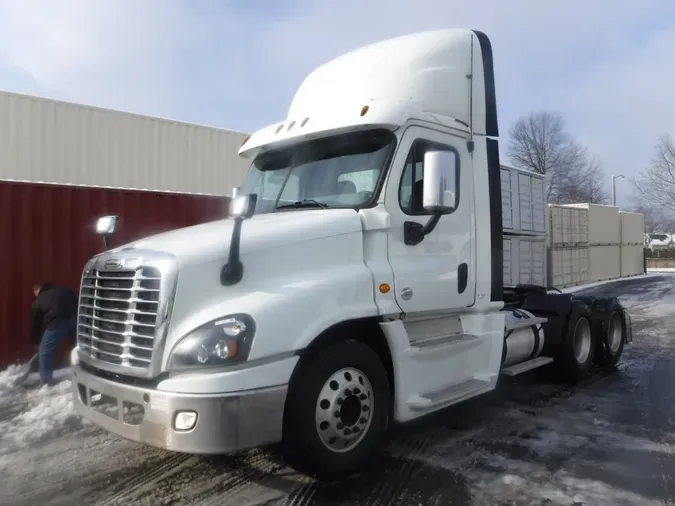 2018 FREIGHTLINER/MERCEDES CASCADIA 1257a81ebc6d63364fd5c83610027e84ccc