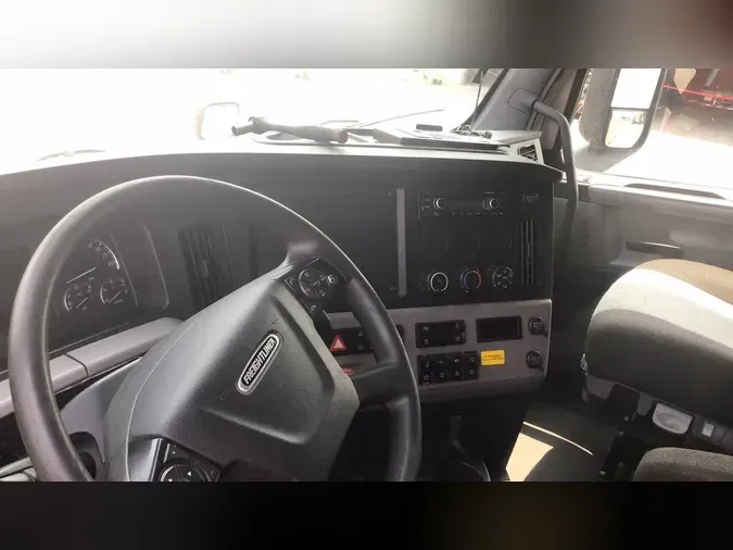 2022 Freightliner Cascadia 1267a8465588ee351ee5b3e31be10dba17e
