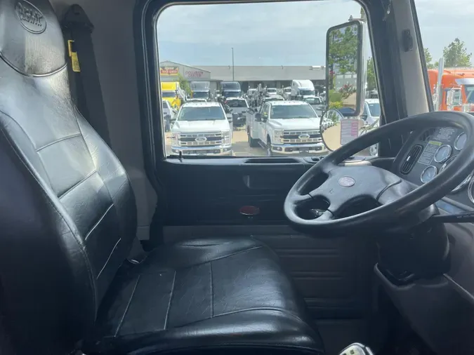 2015 Peterbilt 389