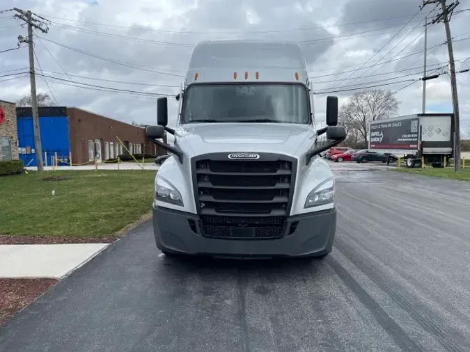 2022 Freightliner Cascadia