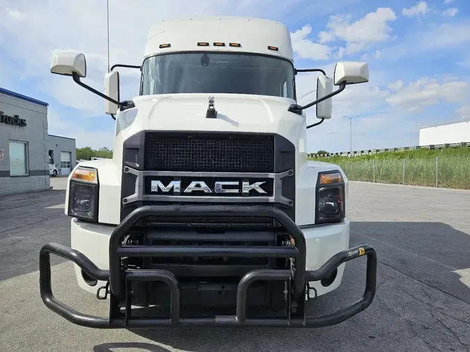 2020 MACK ANTHEM AN64T
